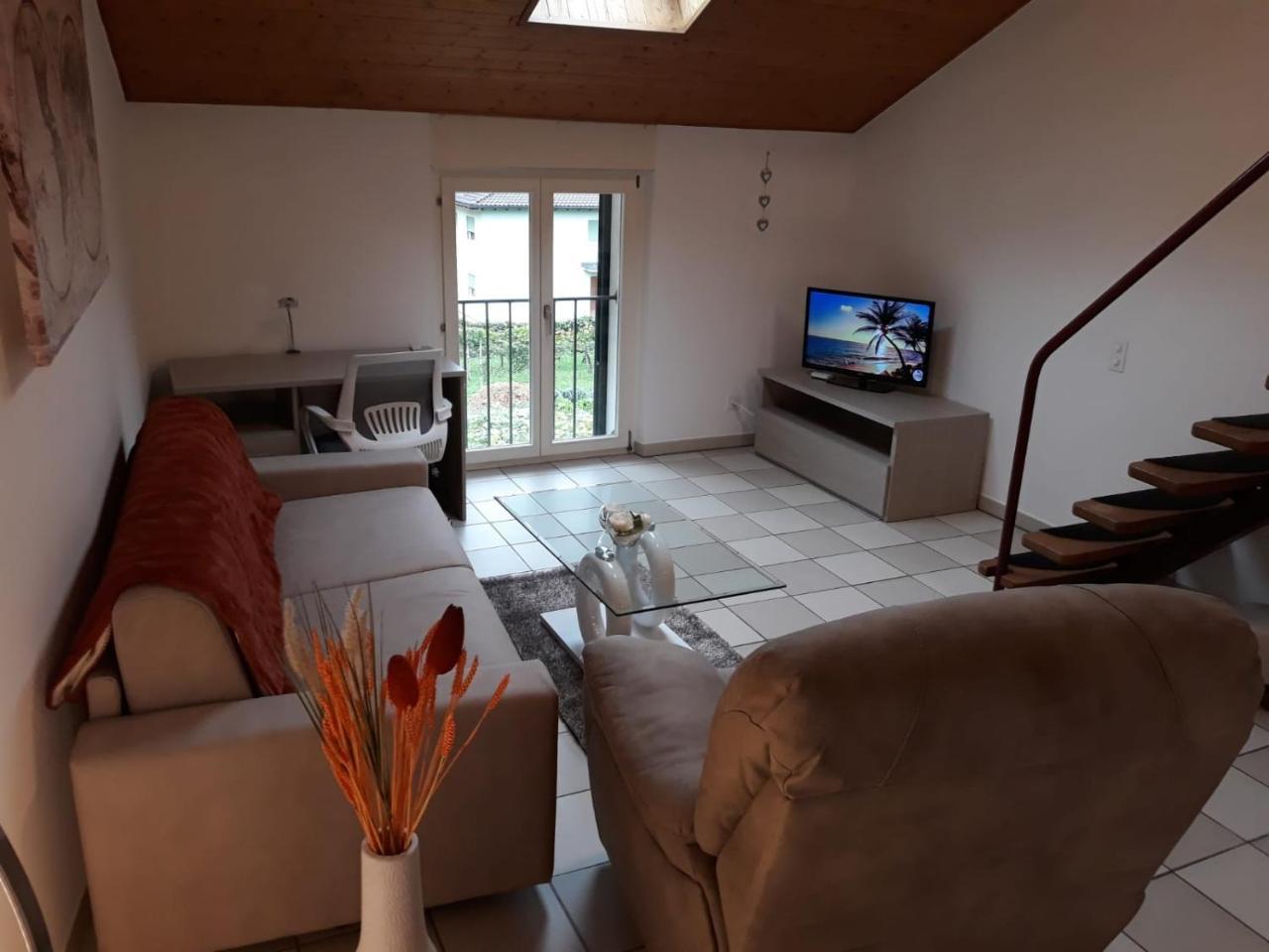 Holidays Homes Il Folletto Quartino Dış mekan fotoğraf